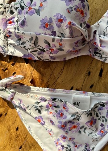 H&M Çiçek Desenli Beyaz Bohem Bikini Takımı
