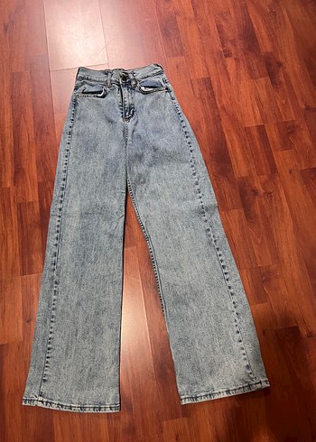 Wide Leg Jeans