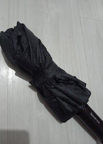 Kadın Siyah Pileli Minimalist Şemsiye - Görsel 8