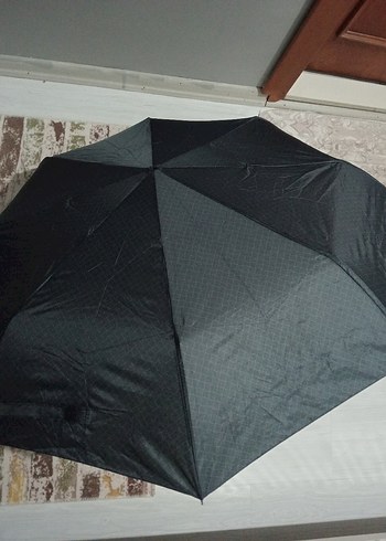 Kadın Siyah Pileli Minimalist Şemsiye - Görsel 2