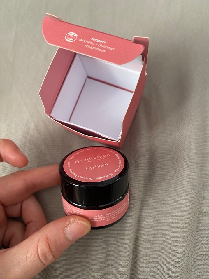 Beautenica Organik Nemlendirici Dudak Balmı - Görsel 5