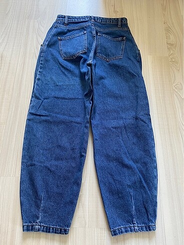 36 Beden mom jean