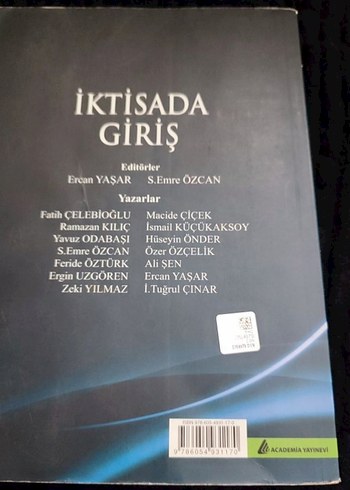  İktisada Giriş - Akademia Yayınevi