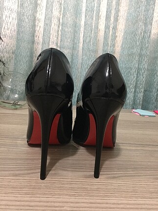 35 Beden Stiletto