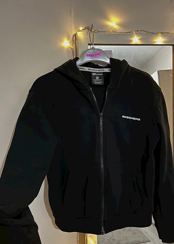 Skechers Siyah Kapüşonlu Fermuarlı Kadın Ceket