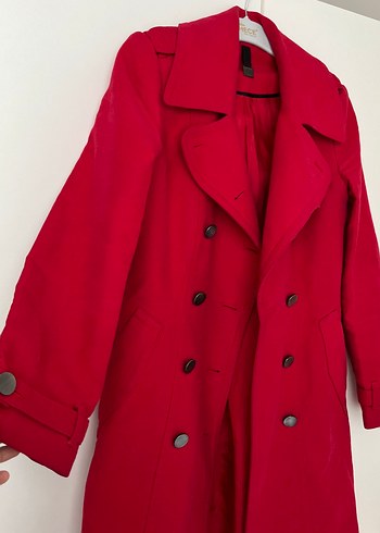 Kırmızı Kaban - Görsel 4