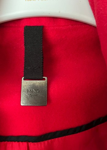 Kırmızı Kaban - Görsel 2