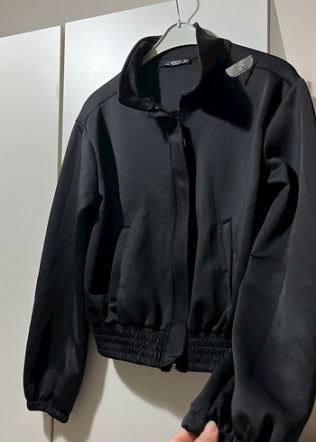 Siyah Yüksek Yakalı Kadın Ceket - Görsel 2