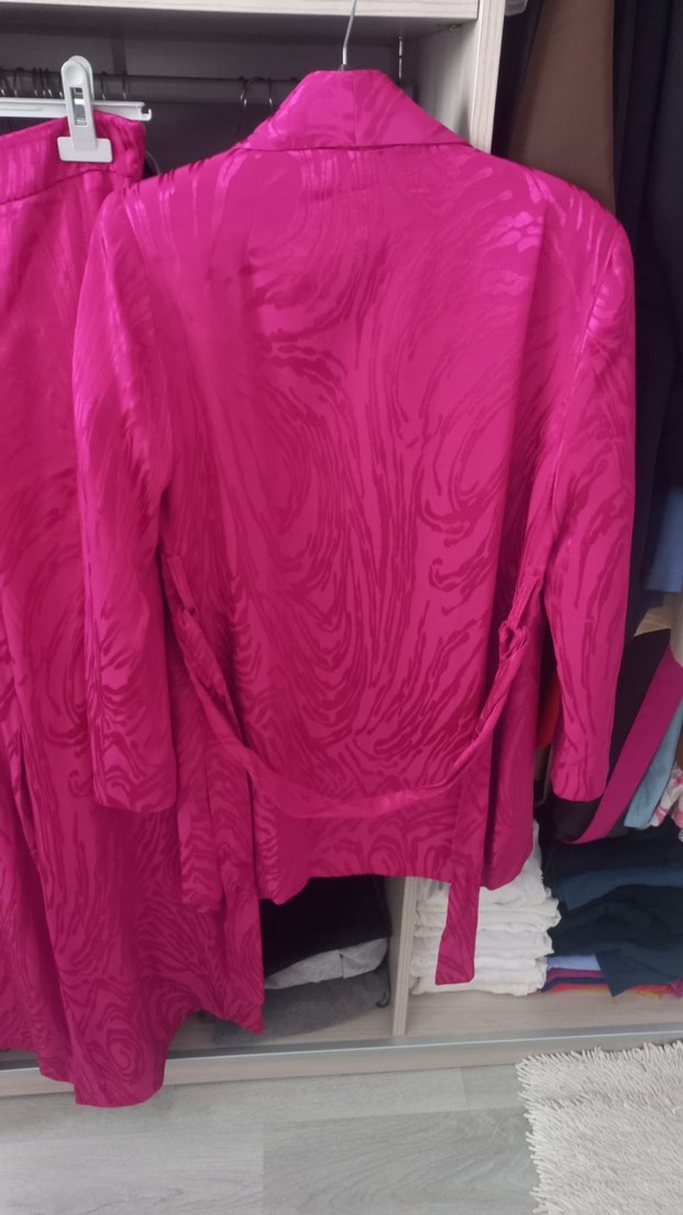 Parlak Desenli Pembe Kadın takım - Görsel 4