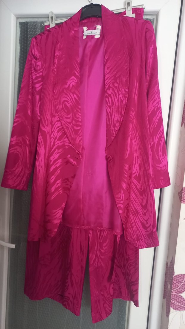 Parlak Desenli Pembe Kadın takım - Görsel 2