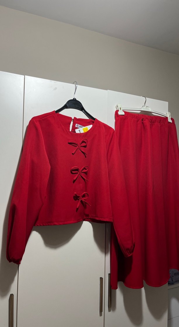 Kırmızı Kadın Takım - Görsel 2