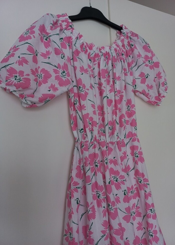 Çiçekli elbise - Görsel 4