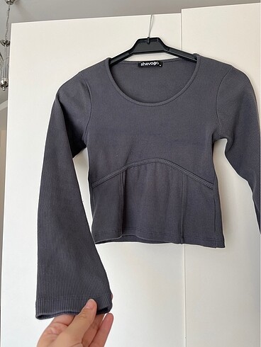 m Beden crop korseli bluz