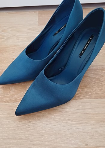 Mavi Saten Stiletto Topuklu Kadın Ayakkabı