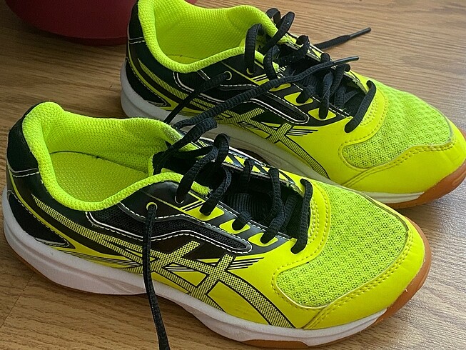 Asics çok temiz 32,5 numara