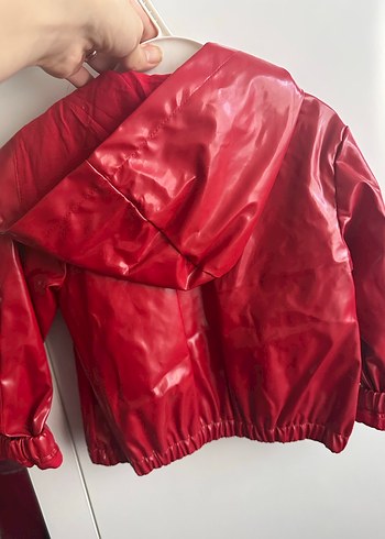 Kız Çocuk Kırmızı Deri Fermuarlı Ceket - Görsel 3