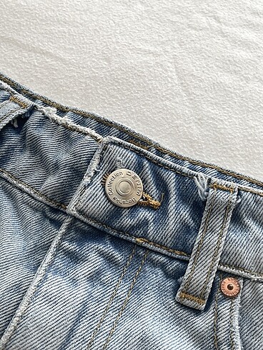 36 Beden Bershka kadın kot şort