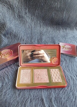 Too Faced Peach Glow Allık