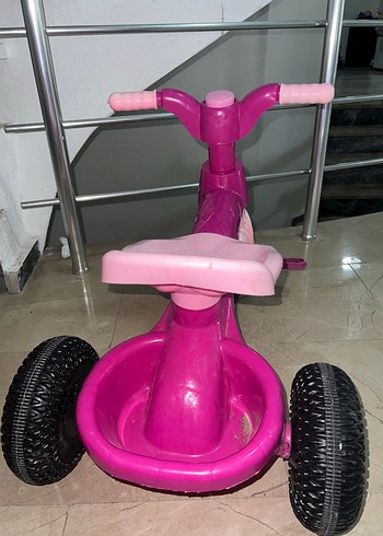  Beden Pembe Renkli Üç Tekerlekli Bisiklet