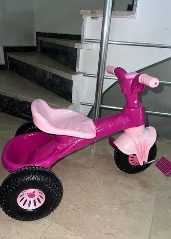Civil Pembe Renkli Üç Tekerlekli Bisiklet