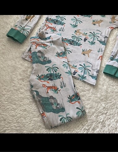 5 Yaş Beden H&M Pijama Takımı 5 yaş