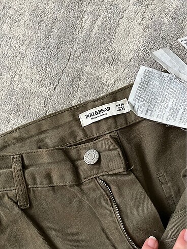 Pull and Bear kargo pants