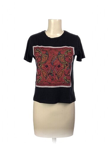 PreLoved T-shirt %70 İndirimli.
