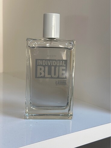 AVON INDIVIDUAL BLUE CASUAL