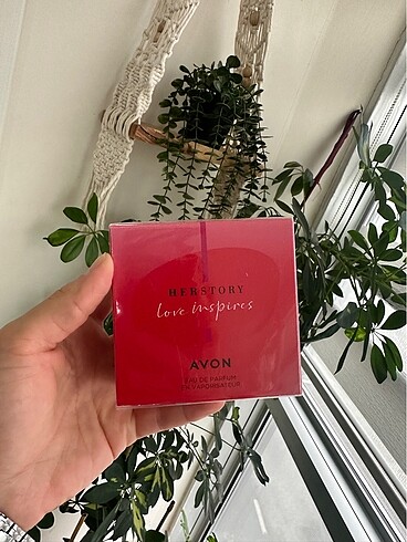 AVON HERSTORY LOVE İNSPİRES
