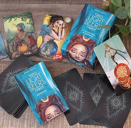 The light seers Tarot