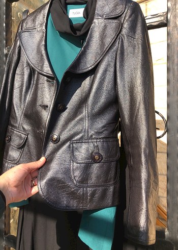 Drapeli Siyah Deri ceket gömlek ve etek - Görsel 3