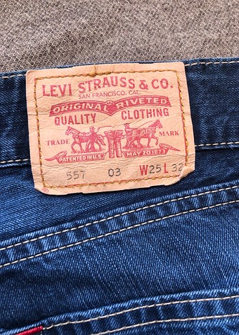 Levis Mavi Denim Jean