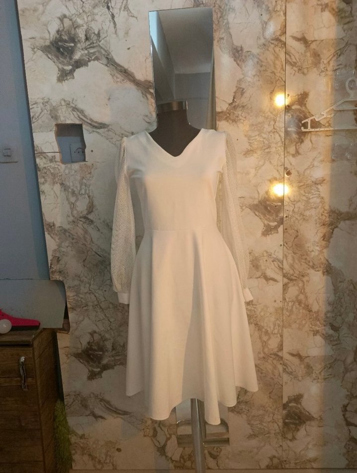 Beyaz V Yaka Kolları Fileli Kloş A Kesim Kadın Abiye Nikah Abiye - Görsel 4