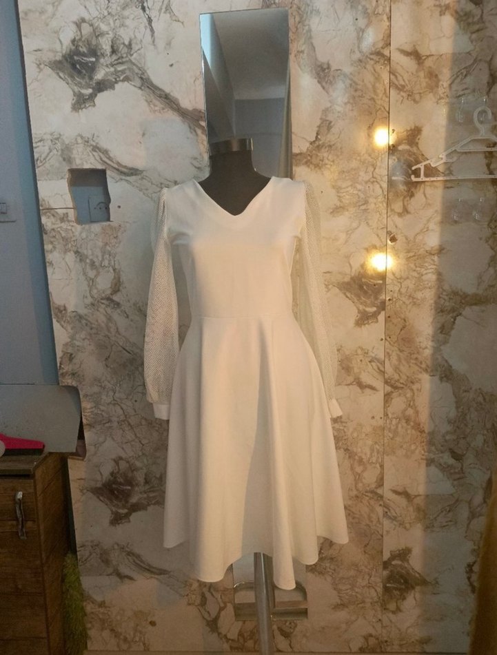 Beyaz V Yaka Kolları Fileli Kloş A Kesim Kadın Abiye Nikah Abiye - Görsel 3