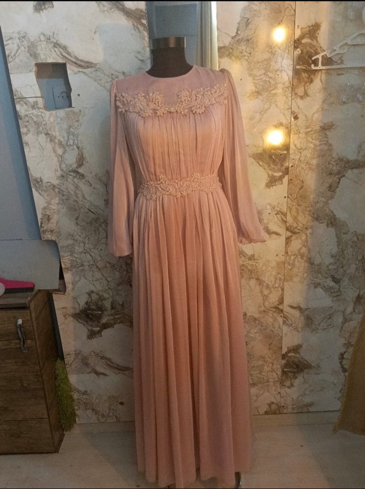 Tüllü Nakışlı Uzun Tesettür Abiye Elbise - Görsel 5