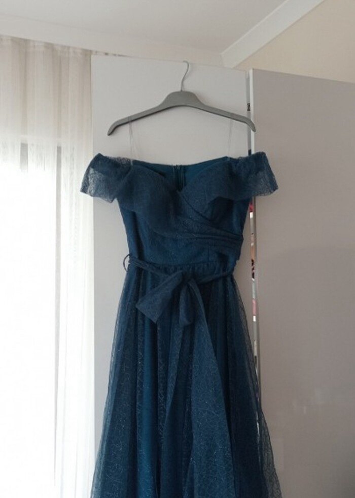 Mavi Kayık Yaka Simli Kemerli Abiye Elbise - Görsel 3