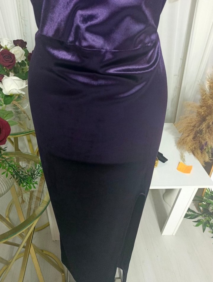 Mor Uzun Yırtmaçlı Askılı Balık Abiye Elbise - Görsel 3