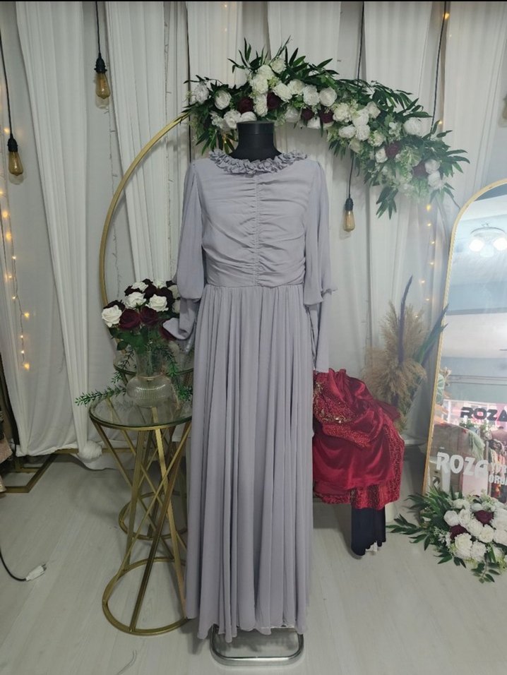 Gri Yakası Fırfırlı Uzun Abiye Elbise - Görsel 4