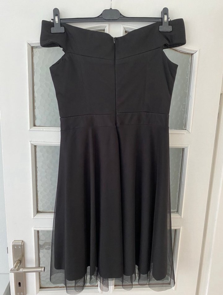 Siyah Kısa Kayık Yaka Fermuarlı Tüllü Abiye Elbise - Görsel 2