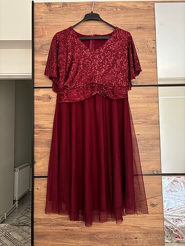 Bordo Pul Payet Etekleri Tül Yarasa Kol Abiye