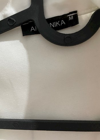 Beyaz Keten Uzun Kollu Düğmeli Gömlek - Görsel 4