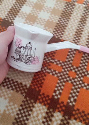 Pastel Beyaz Desenli Kulplu cezve