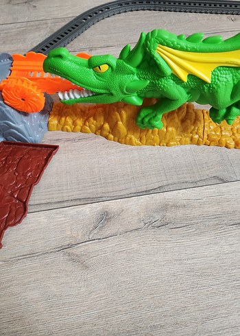 Renkli Ejderha Temalı Oyuncak Tren Seti - Görsel 2