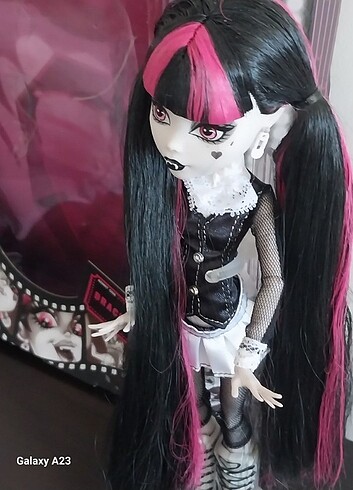 Beden Monster High Draculara REEL Drama REZERVEDIR
