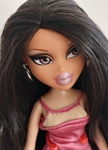 Beden Renk Bratz