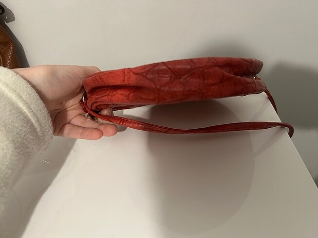 Beden kırmızı Renk Mango krokodil omuz çantası