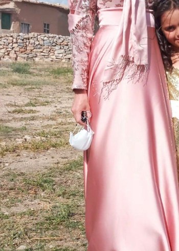 minel aşk marka tesettür abiye