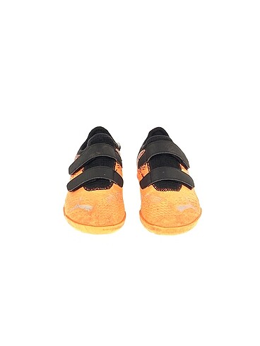 30 Beden Puma Spor Ayakkabı %70 İndirimli.