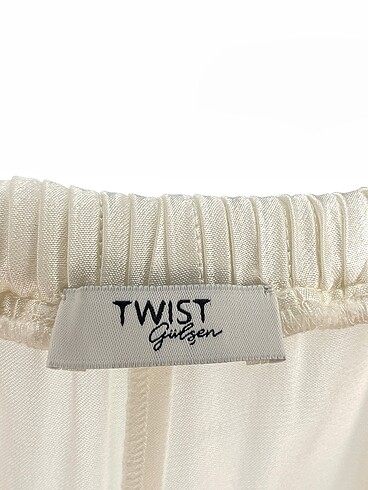 universal Beden beyaz Renk Twist Düz Kesim %70 İndirimli.