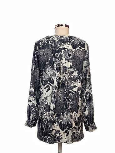 40 Beden Stella McCartney Bluz %70 İndirimli.